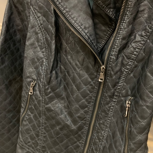 NWT | GUESS LEATHER COAT - Picture 9 of 12
